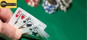 Có nên chơi bài liêng Go88